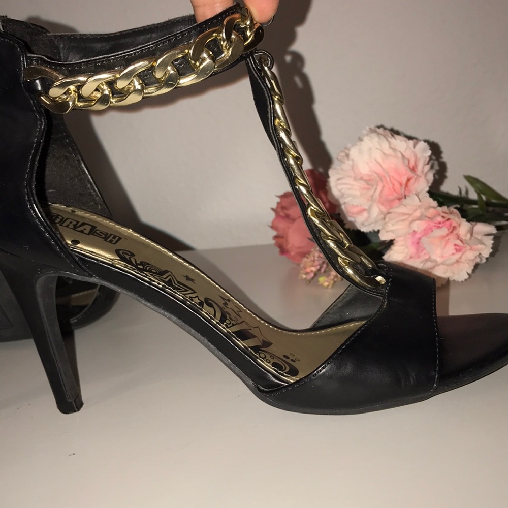 Heels - Picture 3 of 8